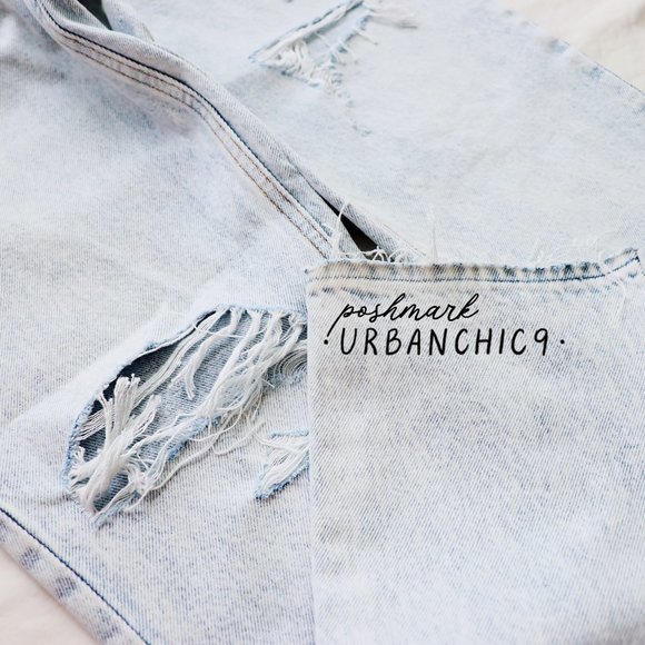 SOLD ABERCROMBIE High Rise Mom Jean Acid 28L - Picture 13 of 16